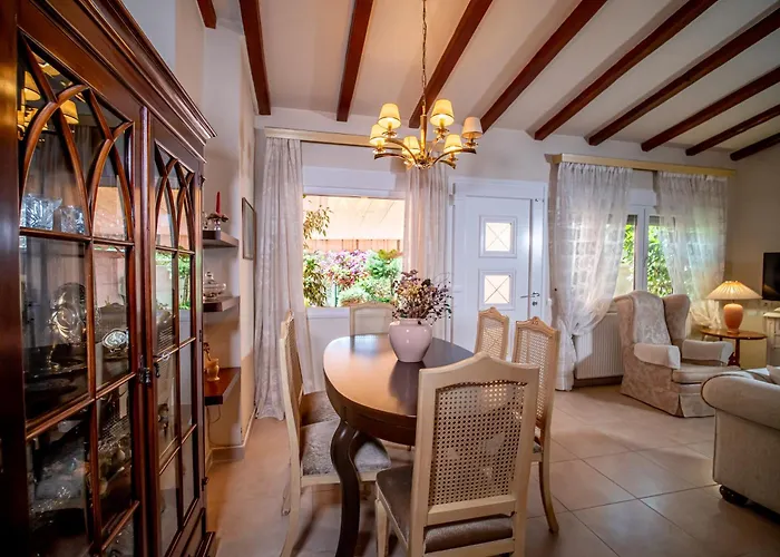 Vasiliki's - Alykes *