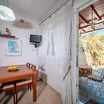 Vasiliki's - Alykes Vakantiehuis *