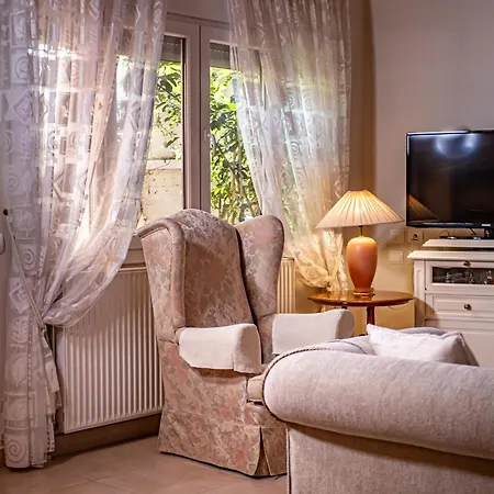 Vasiliki's - Alykes *